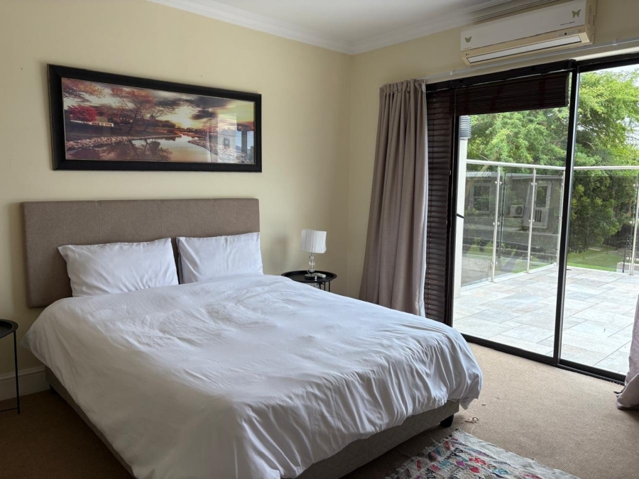To Let 6 Bedroom Property for Rent in West Beach Western Cape
